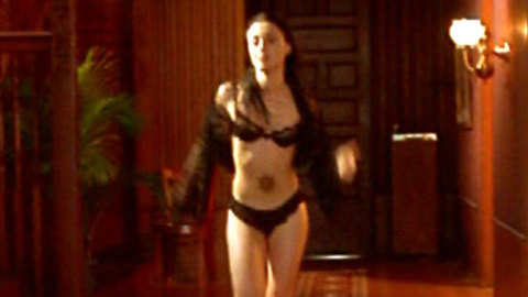 Pic: Mariangela Spiezia in WatchUsDie.com