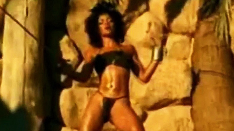 Pic: Tamala Jones in Gravel Pit