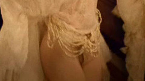 Pic: Sophie Quinton in La maison Tellier