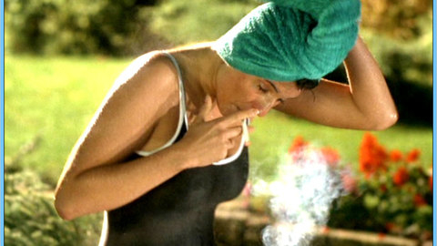 Pic: Elena Uhlig in The Pool