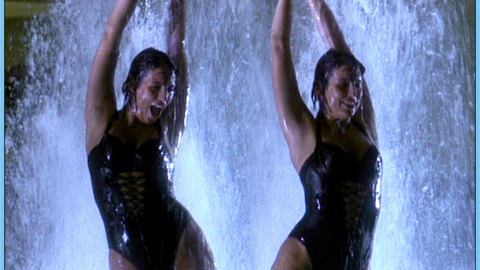 Pic: Elena Uhlig in The Pool