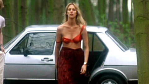 Pic: Anya Hoffmann in Keiner liebt mich (1994)