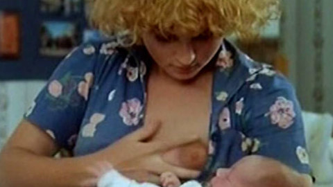 Pic: Valérie Mairesse in L' une chante, l'autre pas