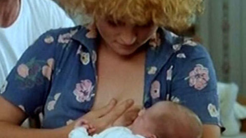 Pic: Valérie Mairesse in L' une chante, l'autre pas