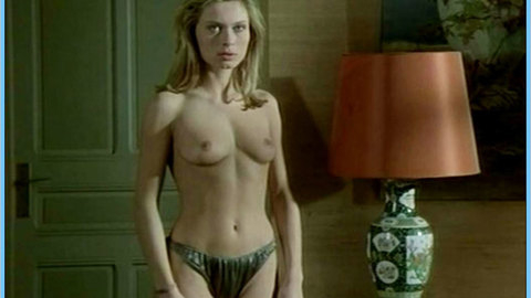 Pic: Valérie Steffen in Sauf votre respect