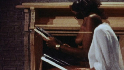 Pic: Demene Hall in Death Bed: The Bed That Eats