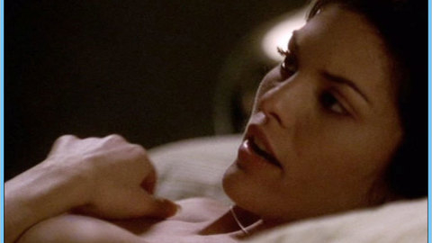 Pic: Alana De La Garza in Las Vegas