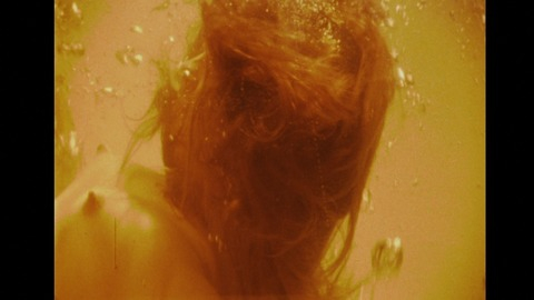 Pic: Julie Ritter in Death Bed: The Bed That Eats