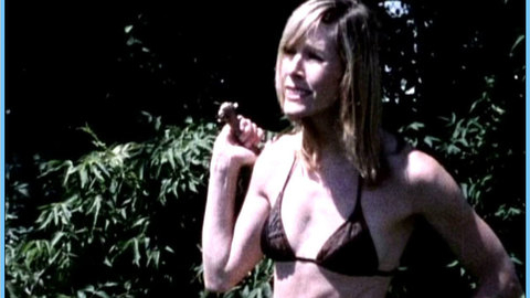Pic: Shana Sosin in Harry Knuckles and the Pearl Necklace