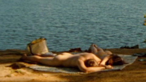 Pic: Michelle Trachtenberg in Beautiful Ohio