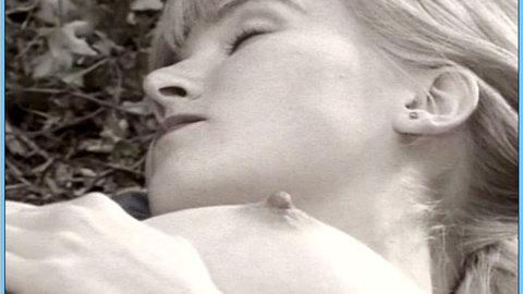Pic: Simona Votypkova in Fallen Angel
