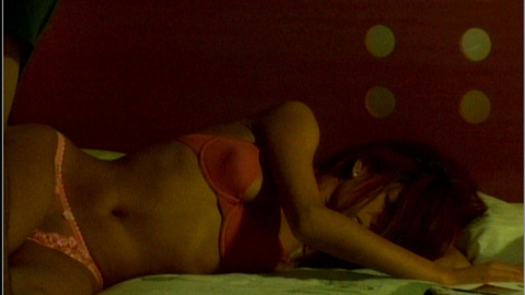 Pic: Alexa Castillo in Sí desearás la mujer de tu narco