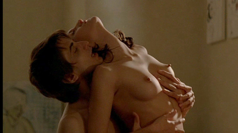 Pic: Antonella Costa in Don't Look Down