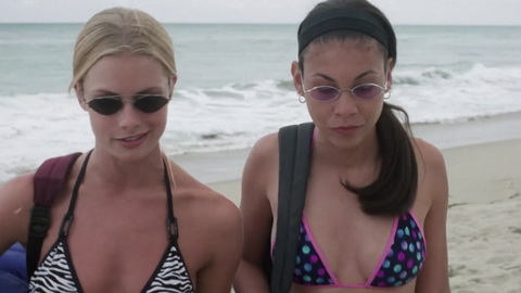 Pic: Julia Mendoza in Survival Island