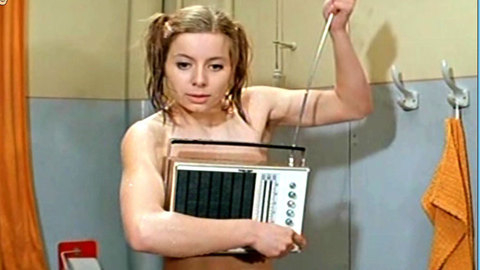 Pic: Evelyn Opoczynski in Du und ich und Klein-Paris
