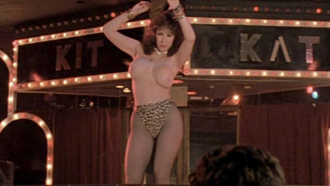 Pic: Suzann Schott in Suburbia