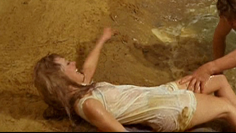 Pic: Jacki Piper in Carry On Up the Jungle