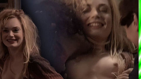 Pic: Julie Judd in Les diamants de la victoire