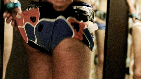 Pic: Melanie Merle in Stander