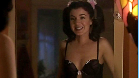 Pic: Gabrielle Miller in Robson Arms