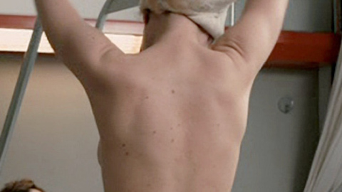 Pic: Caro Lenssen in Saint Nick