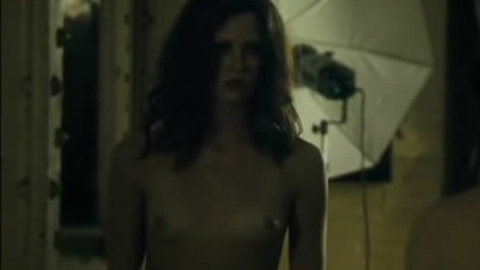 Pic: Margo Stilley in 14 Days with Victor