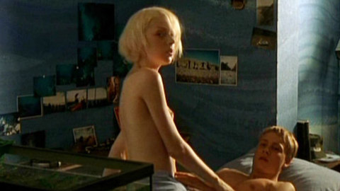 Pic: Nadja Petri in Mädchen, Mädchen 2 - Loft oder Liebe