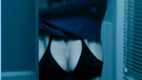 Pic: Kristen Bell in Pulse