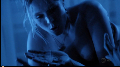 Pic: Kristen Bell in House of Lies