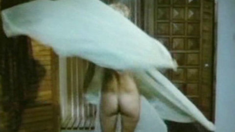 Pic: Isa Haller in Dirndljagd am Kilimandscharo