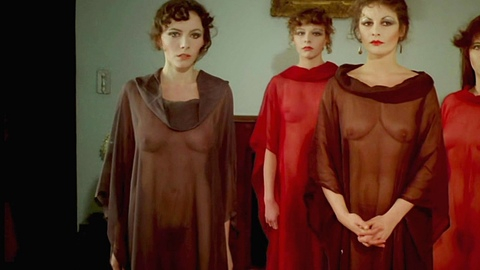 Pic: Franca Mai in Fascination