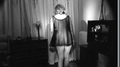 Pic: Heather Hall in Flesh and Lace