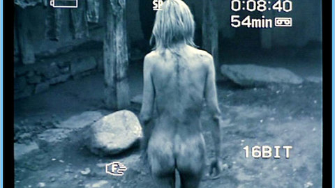 Pic: Ingeborga Dapkunaite in War