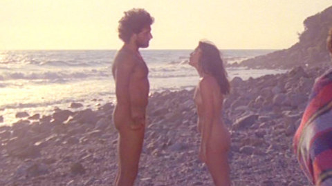 Pic: Adriana Russo in Ricchi, ricchissimi, praticamente in mutande