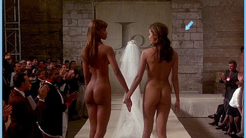 Pic: Tara Leon in Ready to Wear