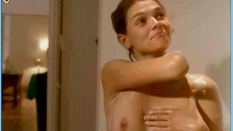 Pic: Stéphanie Pasterkamp in Tomorrow Belongs to Us
