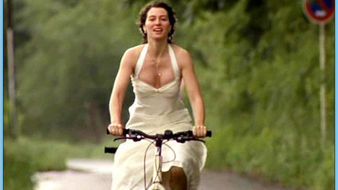 Pic: Esther Zimmering in Hochzeit um jeden Preis