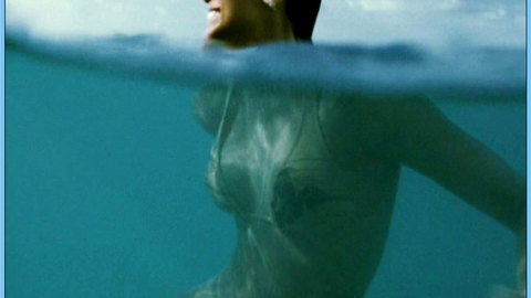 Pic: Zoe Saldana in Haven