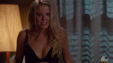 Pic: Chelan Simmons in Mistresses