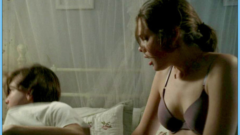 Pic: Suzanne Santo in Imaginary Heroes