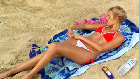 Pic: Maggie Grace in Lost