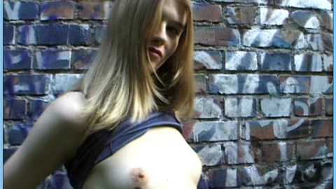 Pic: Marianna Bertucci in Schulmädchen-Report 2000