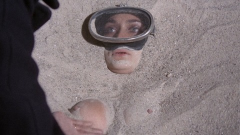 Pic: Alexandra Bastedo in The Blood Spattered Bride