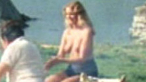Pic: Karina Verlier in La stanza del vescovo