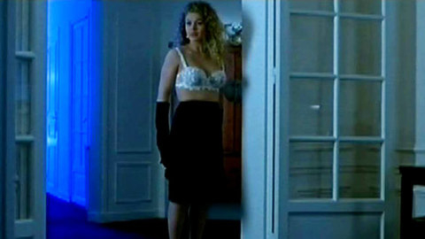 Pic: Anne Suarez in Les côtelettes (2003)