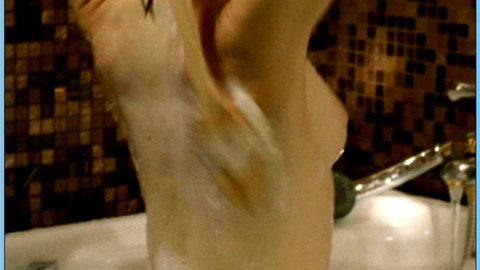 Pic: Minna Haapkylä in Kuutamolla