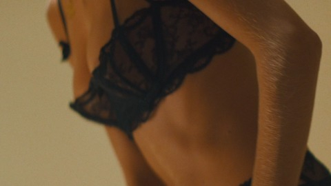Pic: Sienna Miller in Layer Cake
