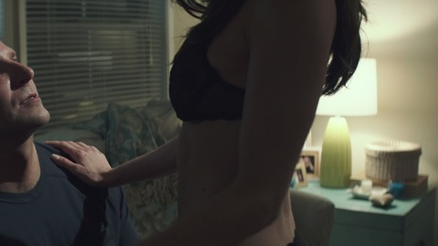 Pic: Sienna Miller in American Sniper