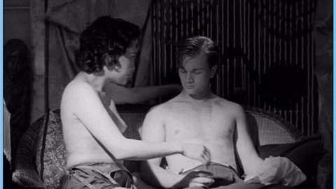 Pic: Susanne Columbia in Color of a Brisk and Leaping Day