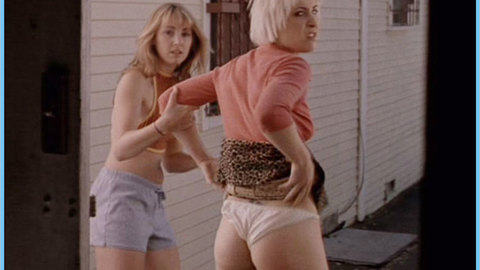 Pic: Jessica Allegra in The Hillside Strangler (2004)